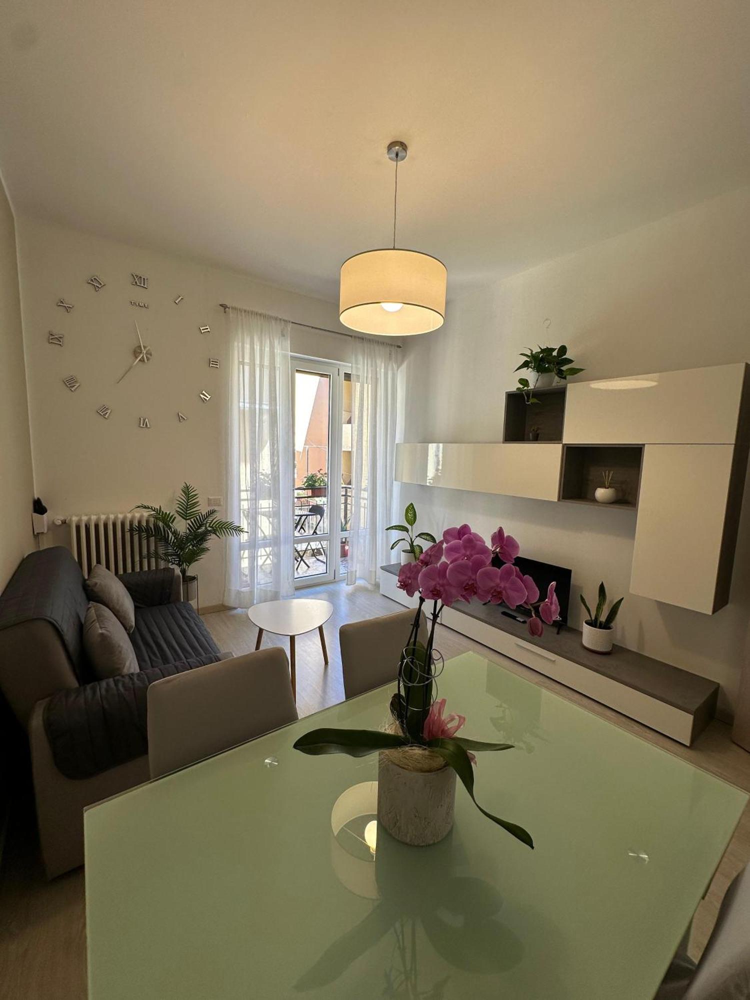 Jessy Apartment Baveno